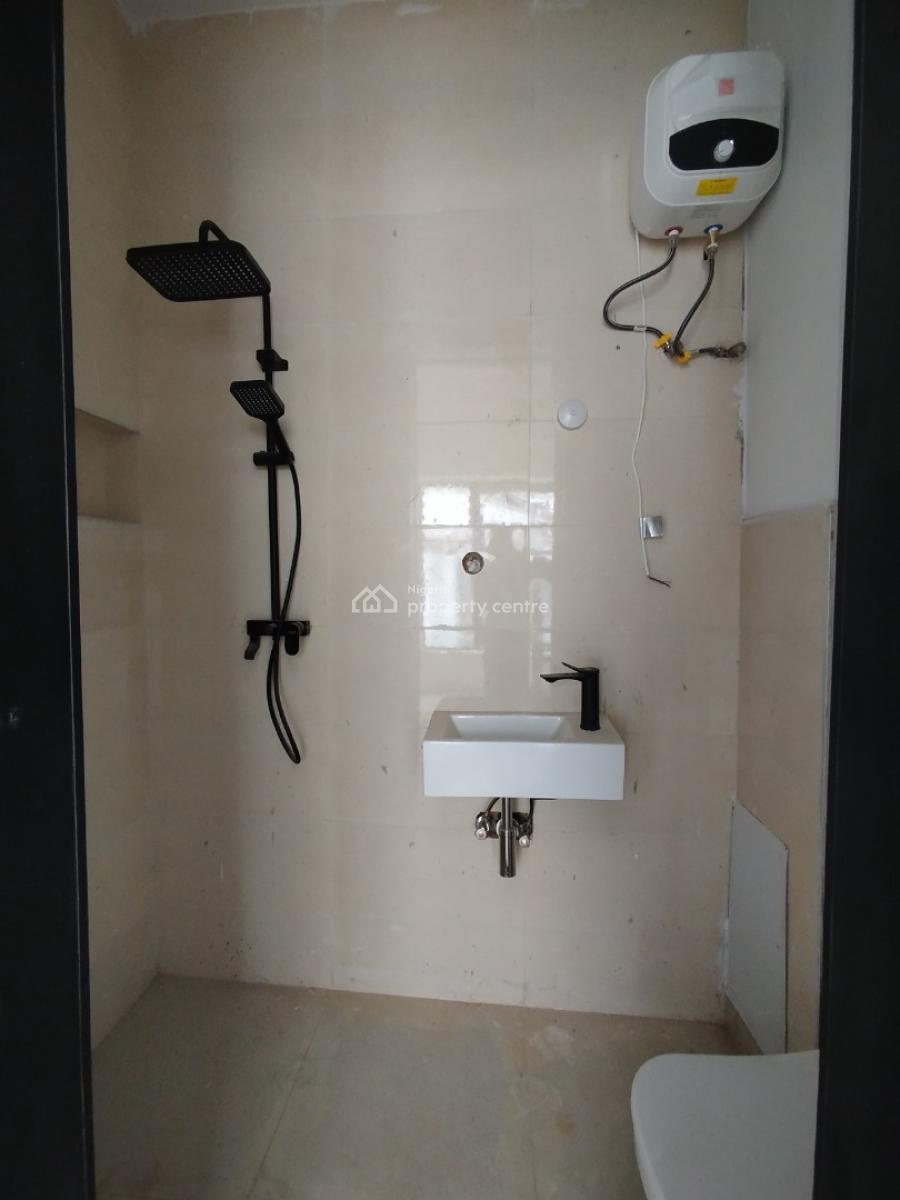 3 Bedroom Maisonette with a Bq, Lekki Phase 1, Lekki, Lagos, Terraced Duplex for Sale