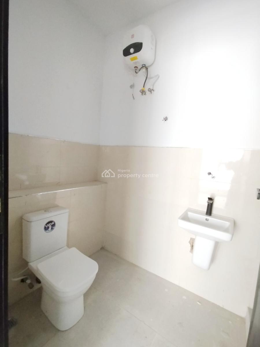 3 Bedroom Maisonette with a Bq, Lekki Phase 1, Lekki, Lagos, Terraced Duplex for Sale
