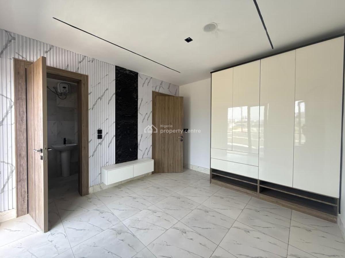 2 Bedroom Apartments, Lekki Phase 1, Lekki, Lagos, Flat / Apartment for Sale