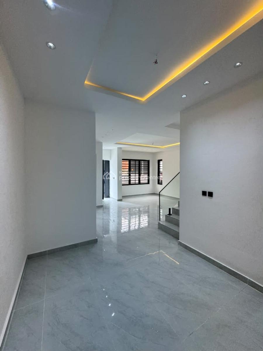 Brand New 3 Bedroom Maisonette with Bq, Lekki Phase One, Lekki, Lagos, Terraced Duplex for Rent