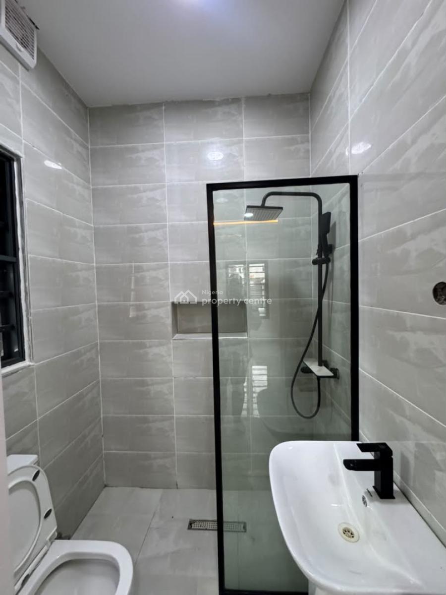 Amazing 3 Bedroom Apartment, Lekki Phase 1, Lekki, Lagos, Flat / Apartment for Rent