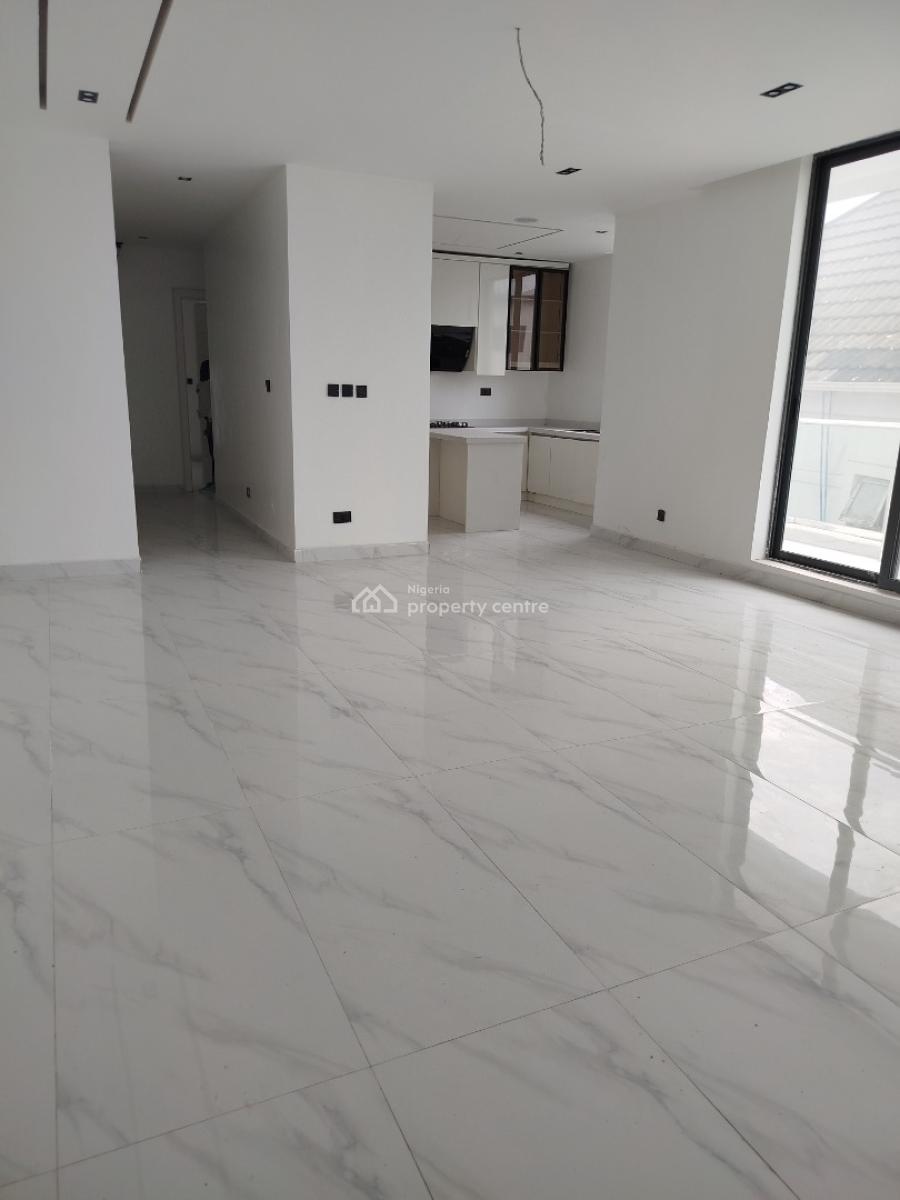 2 Bedroom Apartment with Swimming Pool, Lekki Phase 1, Lekki, Lagos, Block of Flats for Sale