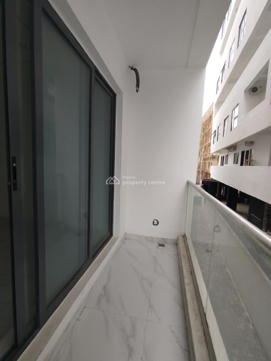 2 Bedroom Apartment with Swimming Pool, Lekki Phase 1, Lekki, Lagos, Block of Flats for Sale