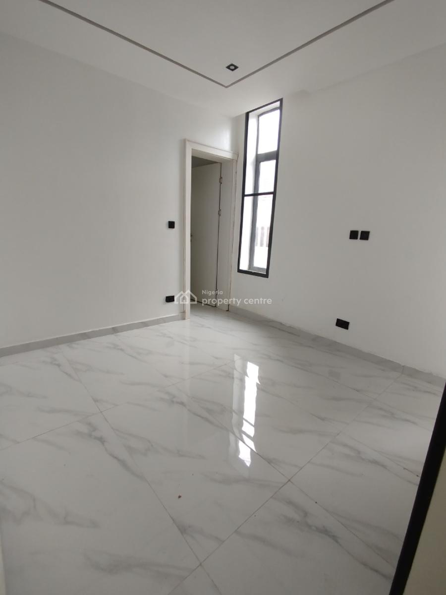 2 Bedroom Apartment with Swimming Pool, Lekki Phase 1, Lekki, Lagos, Block of Flats for Sale