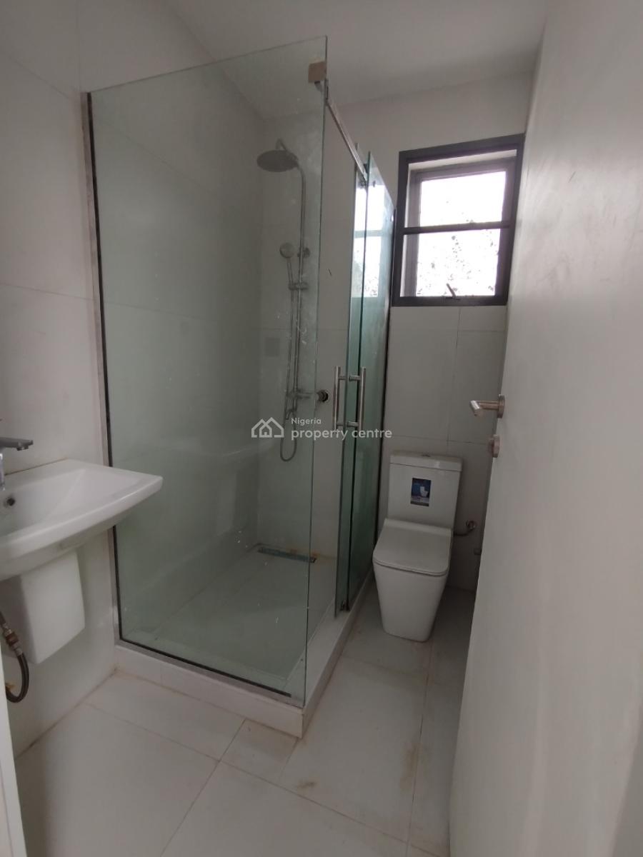 2 Bedroom Apartment with Swimming Pool, Lekki Phase 1, Lekki, Lagos, Block of Flats for Sale