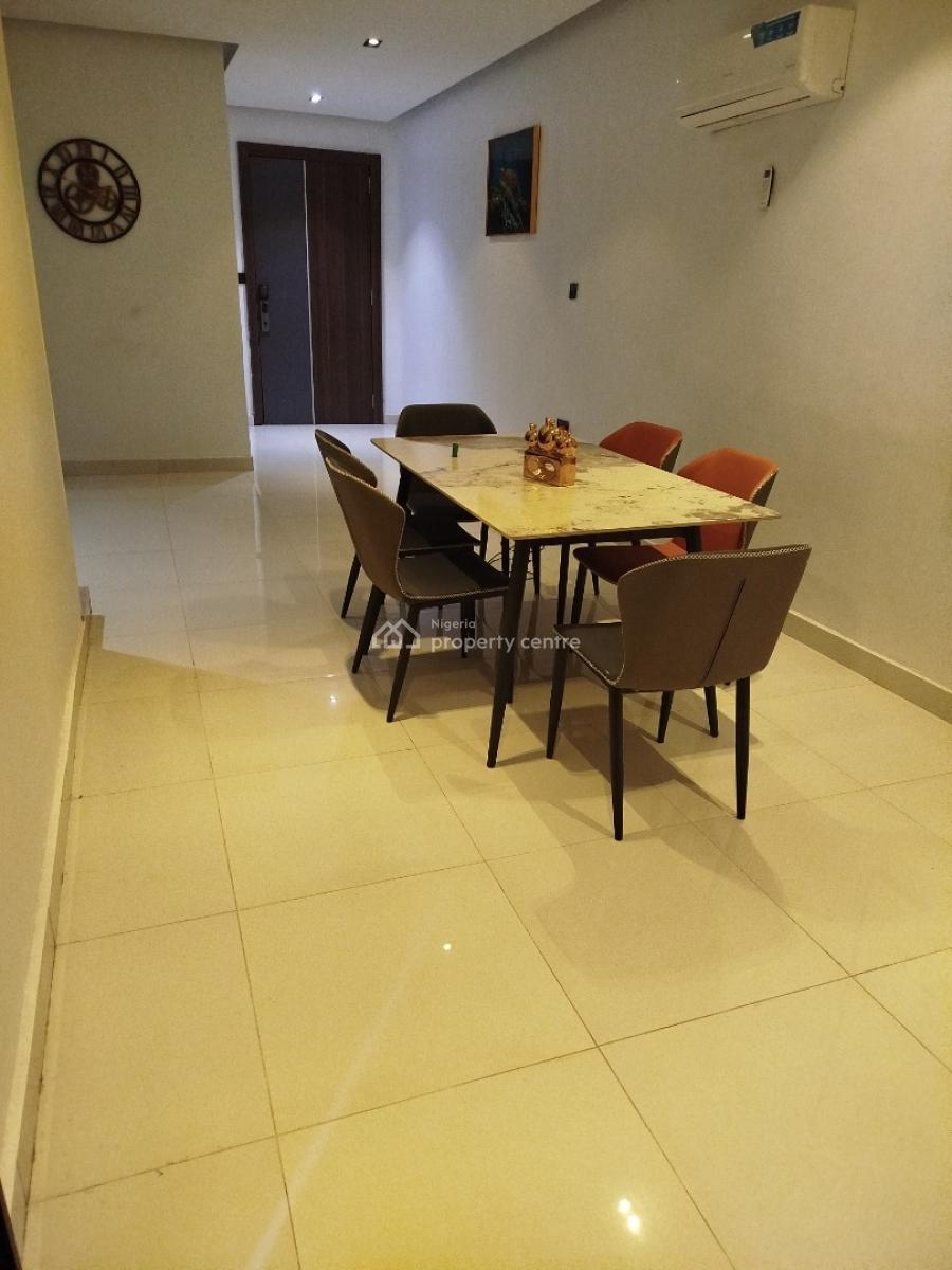 2 Bedroom Apartment, Lekki Phase 1, Lekki, Lagos, Block of Flats for Sale