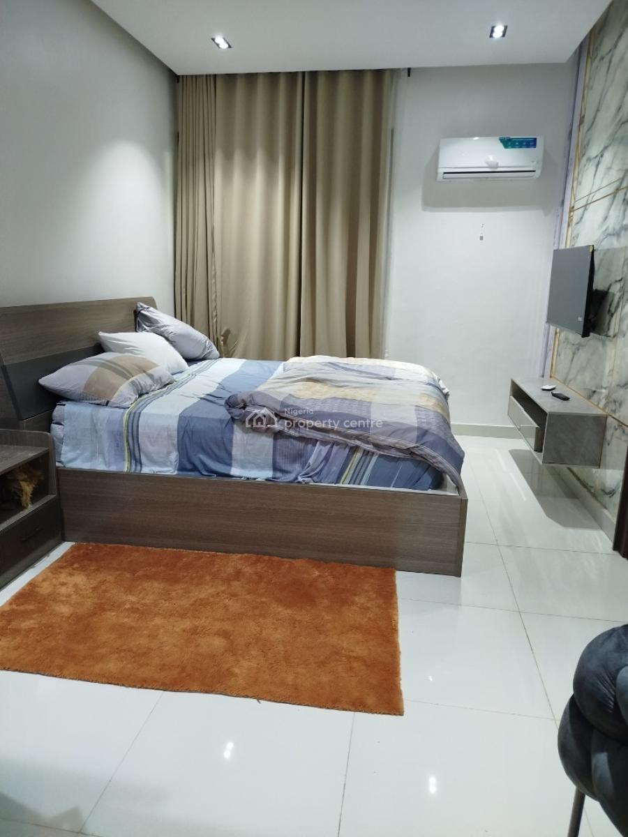 2 Bedroom Apartment, Lekki Phase 1, Lekki, Lagos, Block of Flats for Sale