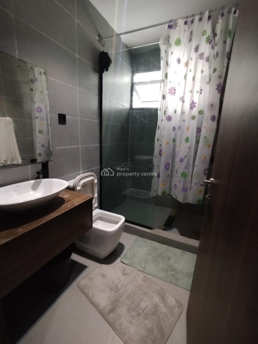 2 Bedroom Apartment, Lekki Phase 1, Lekki, Lagos, Block of Flats for Sale
