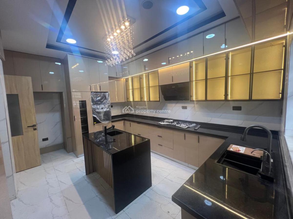 Self Compound 5 Bedroom Fully Detached Duplex, Chevron, Lekki, Lagos, Detached Duplex for Sale