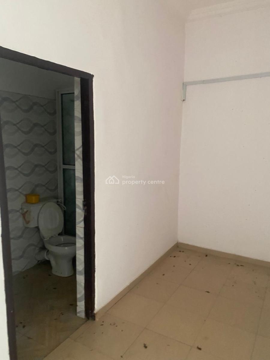 Well Renovated 2 Bedroom Flat (all Rooms Ensuite), Omole Phase 1, Ikeja, Lagos, Flat / Apartment for Rent
