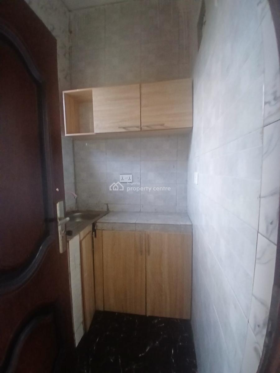 Room and Parlour, Alashilla Estate, Ogombo, Ajah, Lagos, Mini Flat (room and Parlour) for Rent