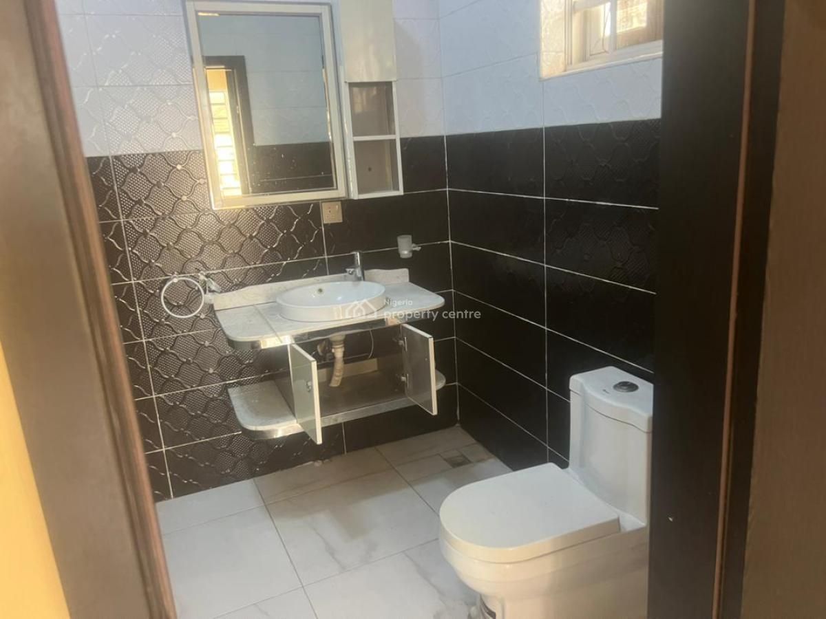 Self Compound 5 Bedroom Fully Detached Duplex with Bq, Chevron, Lekki, Lagos, Detached Duplex for Rent