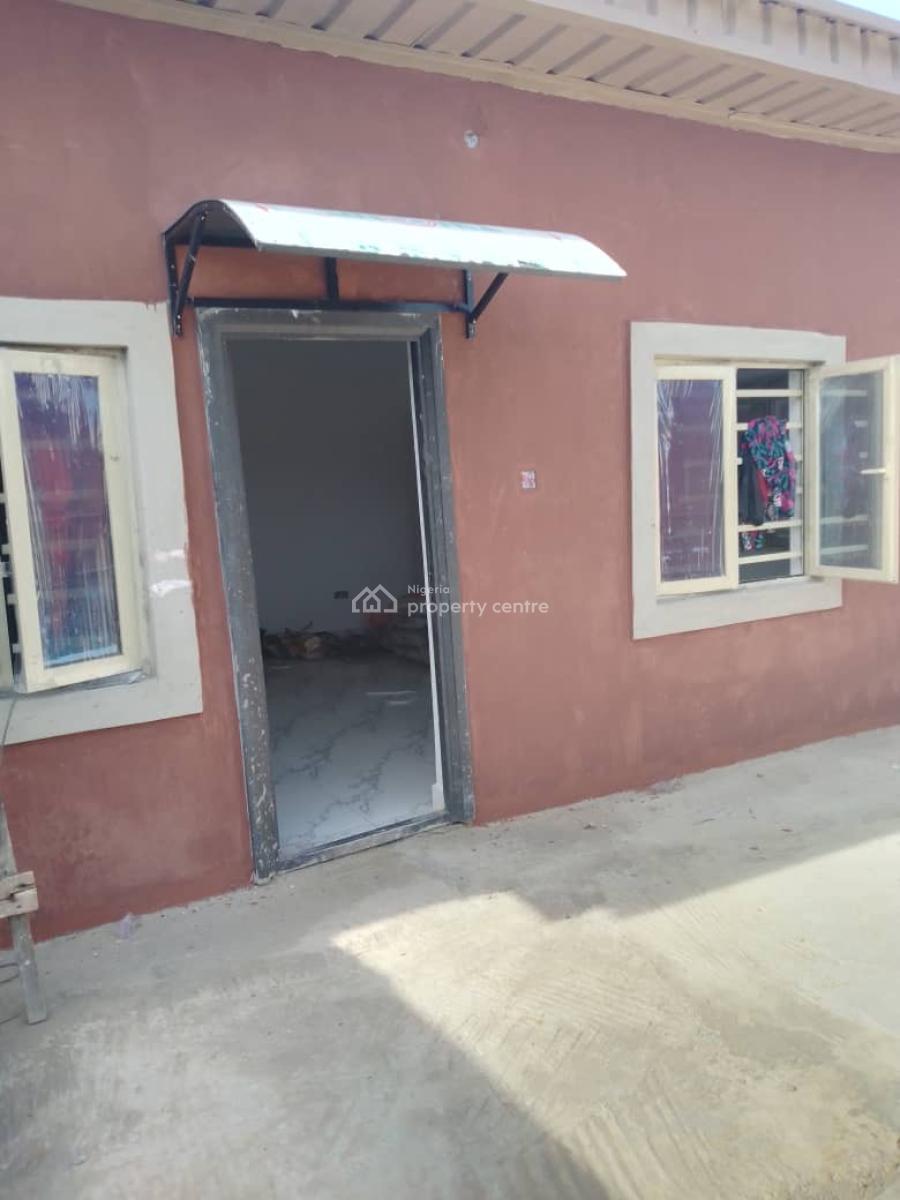 Newly Built 1 Bedroom Apartment, Abraham Adesanya Lekki, Ajah, Lagos, Flat / Apartment for Rent