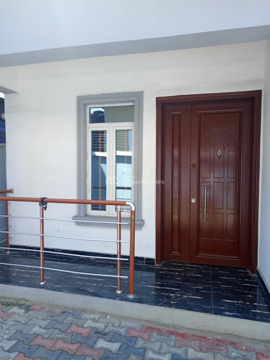 Self Compound 5 Bedroom Duplex with Bq, Chevron, Lekki, Lagos, Detached Duplex for Rent