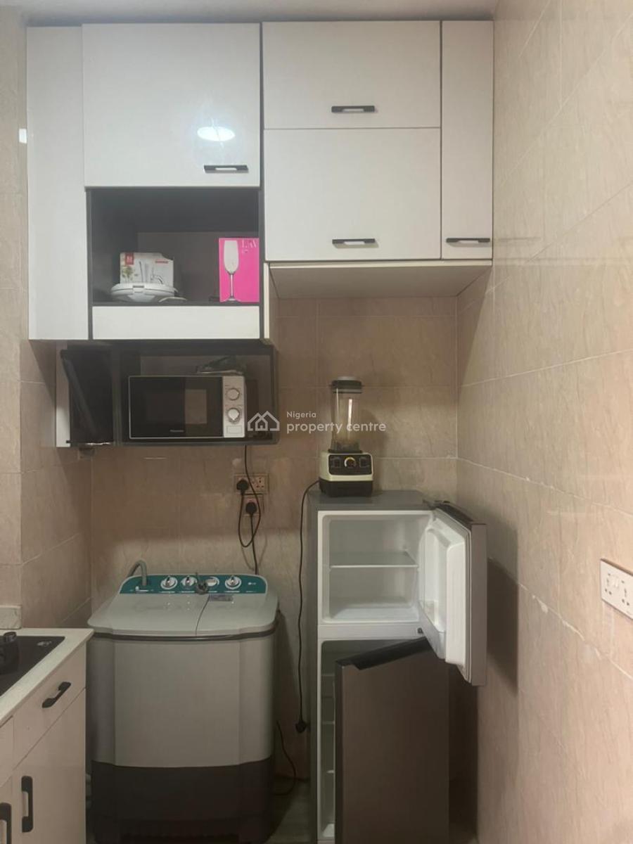 4 Unit 2 Bedroom Apartment and 2 Unit of 1 Bedroom Apartment, Lekki Phase 1, Lekki, Lagos, Flat / Apartment for Sale