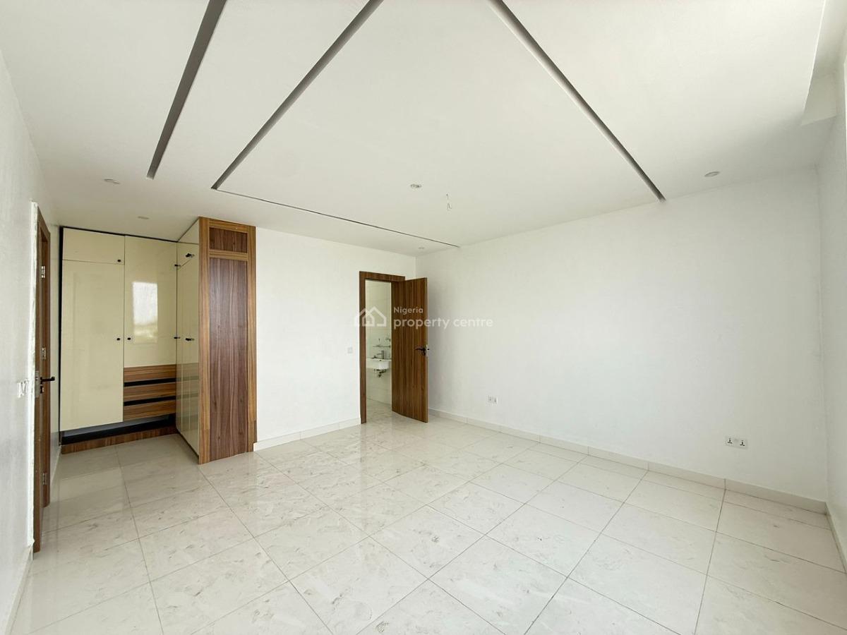 Contemporary 2 Bedroom Apartment with Elevator , Pool & Gym ️, Lekki Phase 1, Lekki, Lagos, Flat / Apartment for Sale
