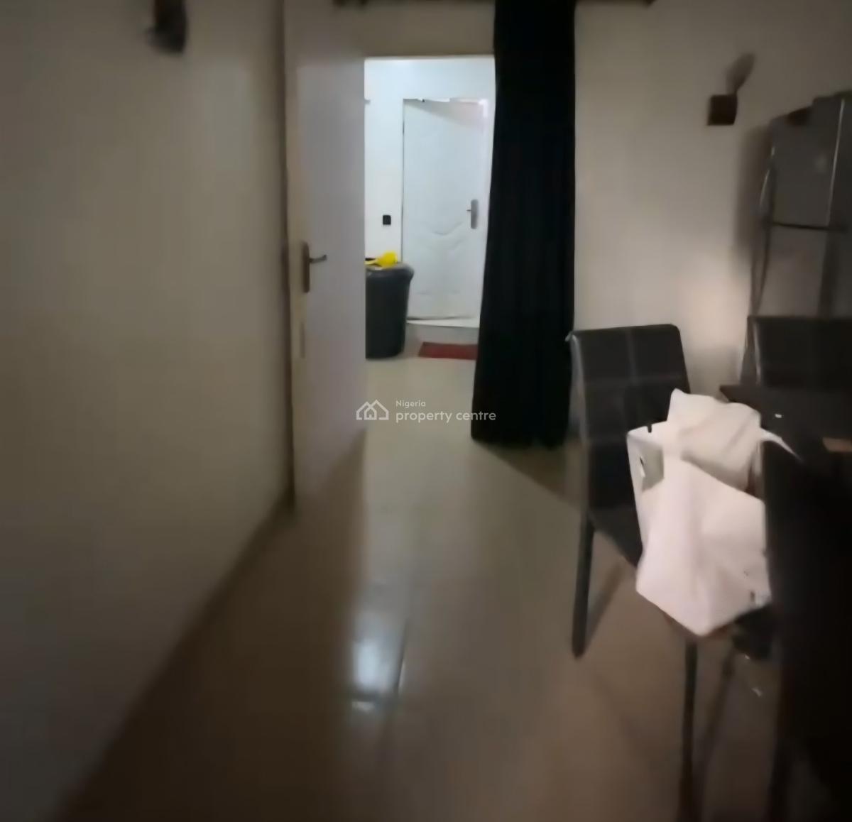 Spacious 1 Bedroom Flat, 1st Floor, with Balcony & Dinning, Waue Zone[tarred Ed, Wuse, Abuja, Flat / Apartment for Rent