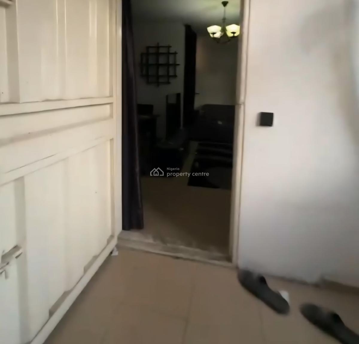 Spacious 1 Bedroom Flat, 1st Floor, with Balcony & Dinning, Waue Zone[tarred Ed, Wuse, Abuja, Flat / Apartment for Rent