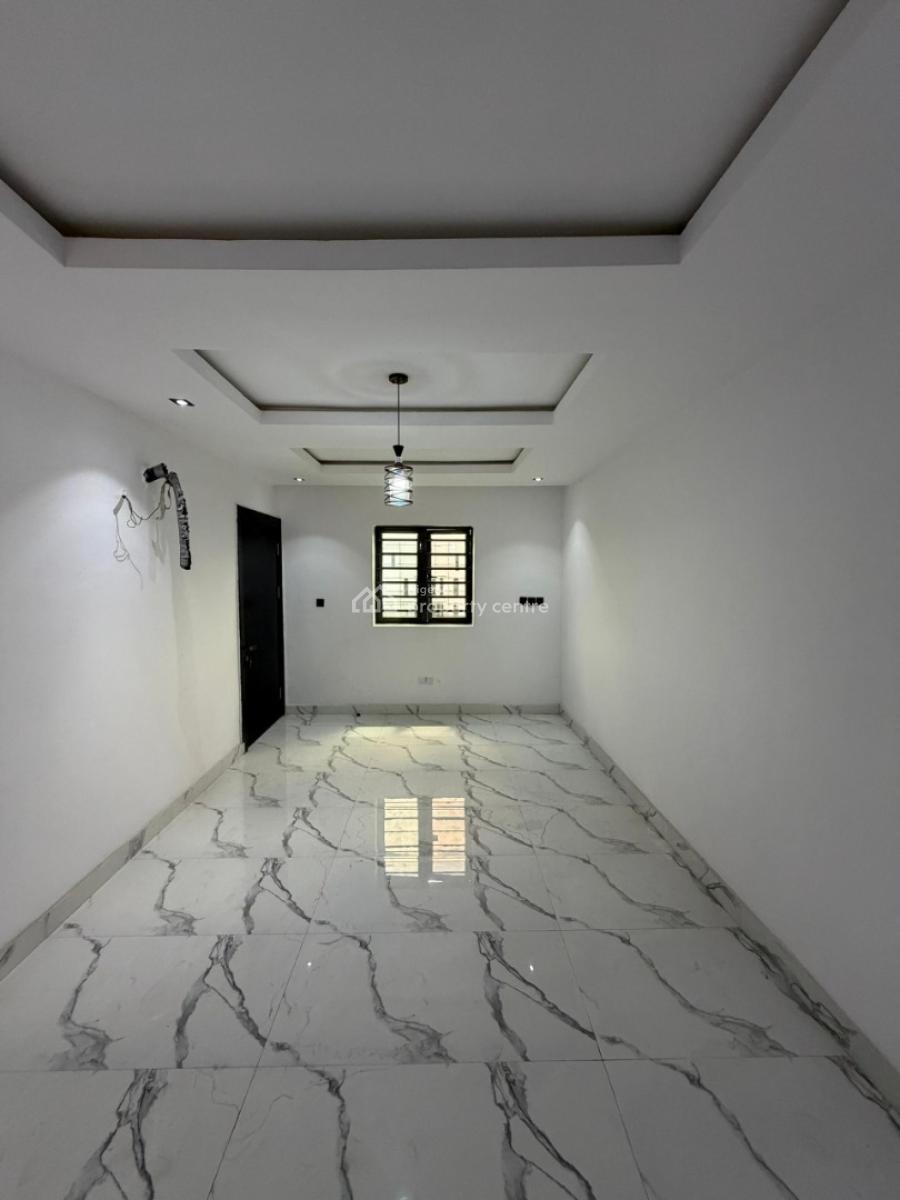 Elegant 6 B/r Detached House, Ajah, Lagos, Detached Duplex for Sale