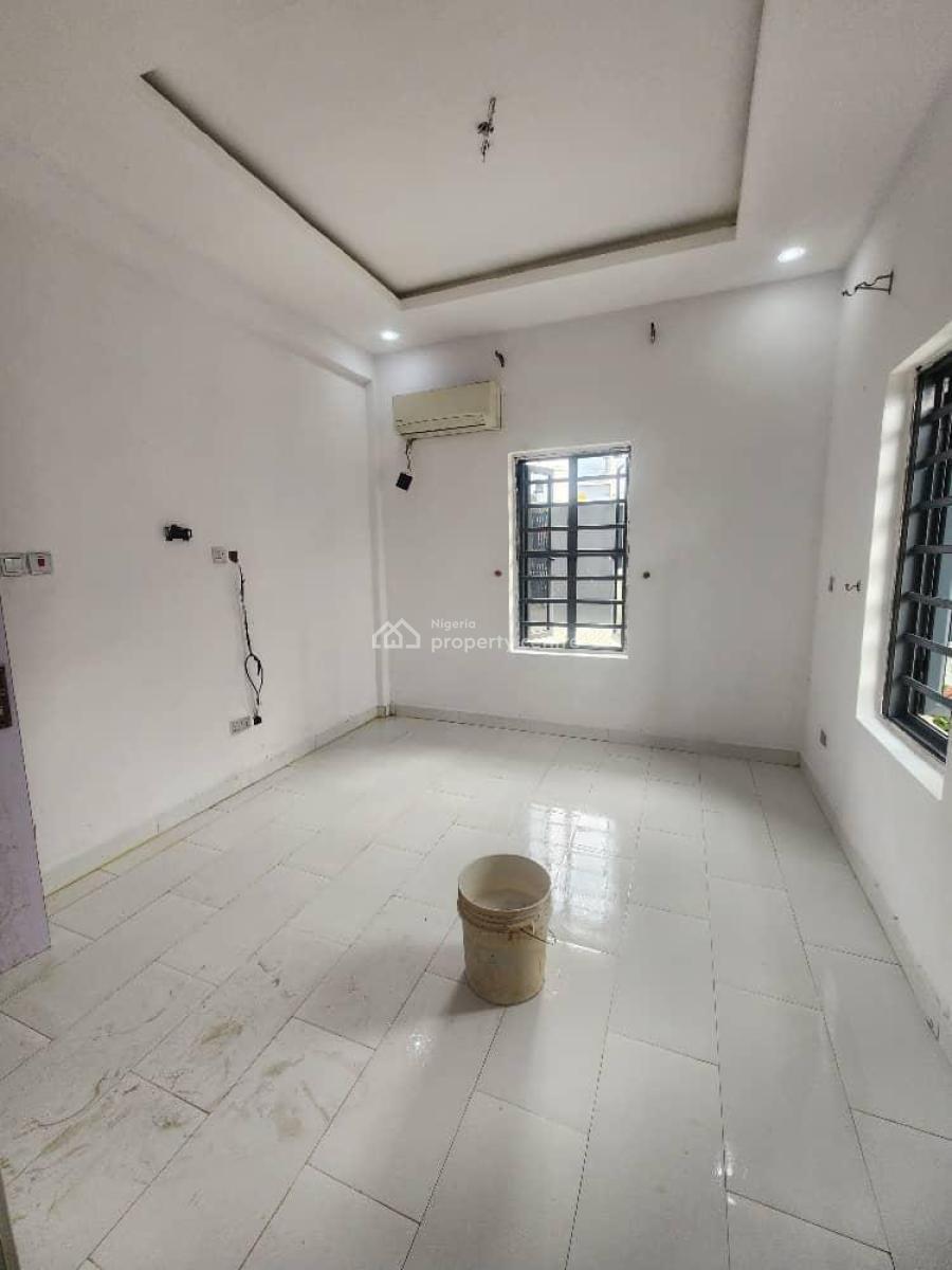 Well Maintained Serviced 2 Bedroom Apartment with Pool, Ikate, Lekki, Lagos, Flat / Apartment for Rent