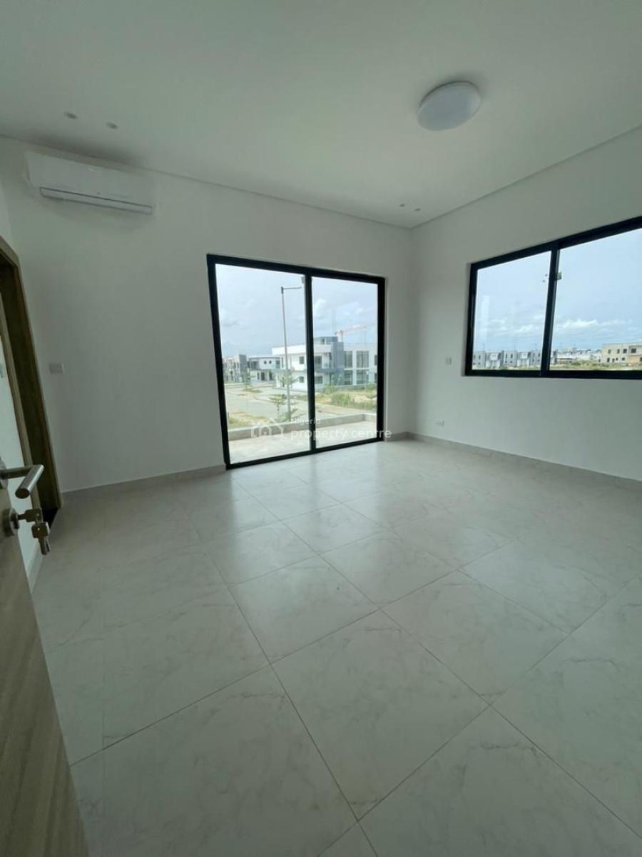 Beach View 5 Bedroom Residence with Bq, Maiyegun Beach Estate, Off The Coastal Road, Ologolo, Lekki, Lagos, Detached Duplex for Rent