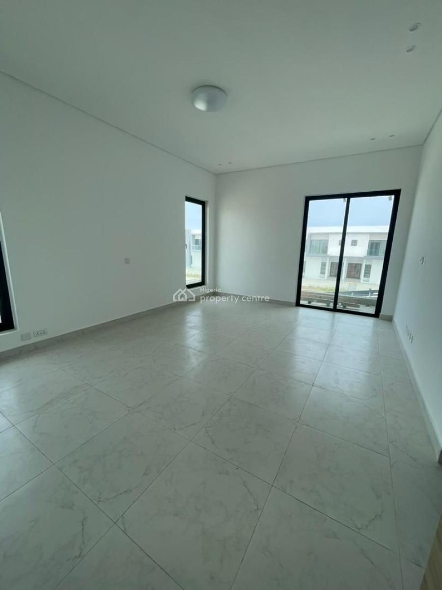 Beach View 5 Bedroom Residence with Bq, Maiyegun Beach Estate, Off The Coastal Road, Ologolo, Lekki, Lagos, Detached Duplex for Rent