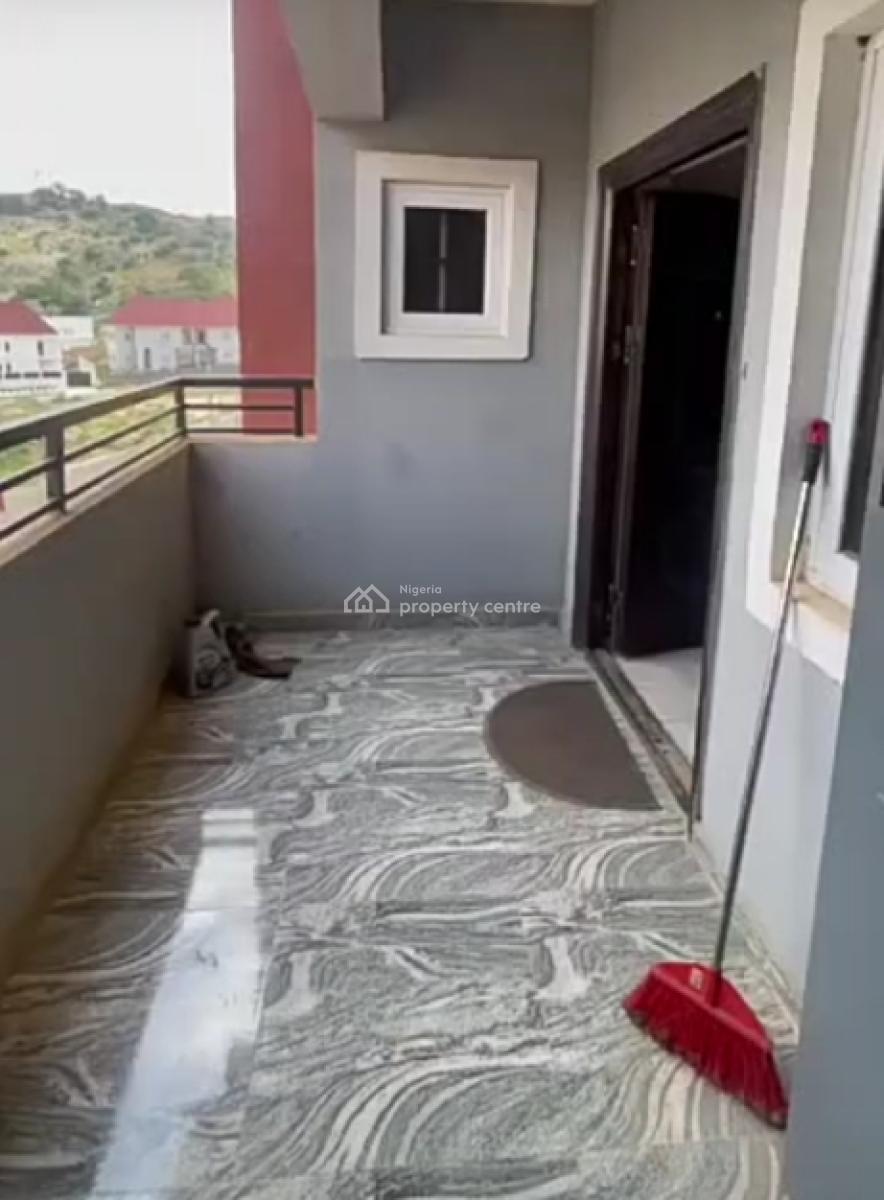 Spacious 3 Bedroom Flat, Guzape District, Abuja, Flat / Apartment for Rent