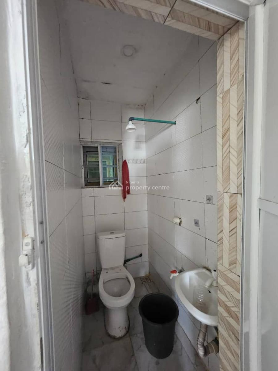 a Sharp and Serene Room Selfcon, Igbeefon Lekki, Lekki, Lagos, Self Contain (single Rooms) for Rent
