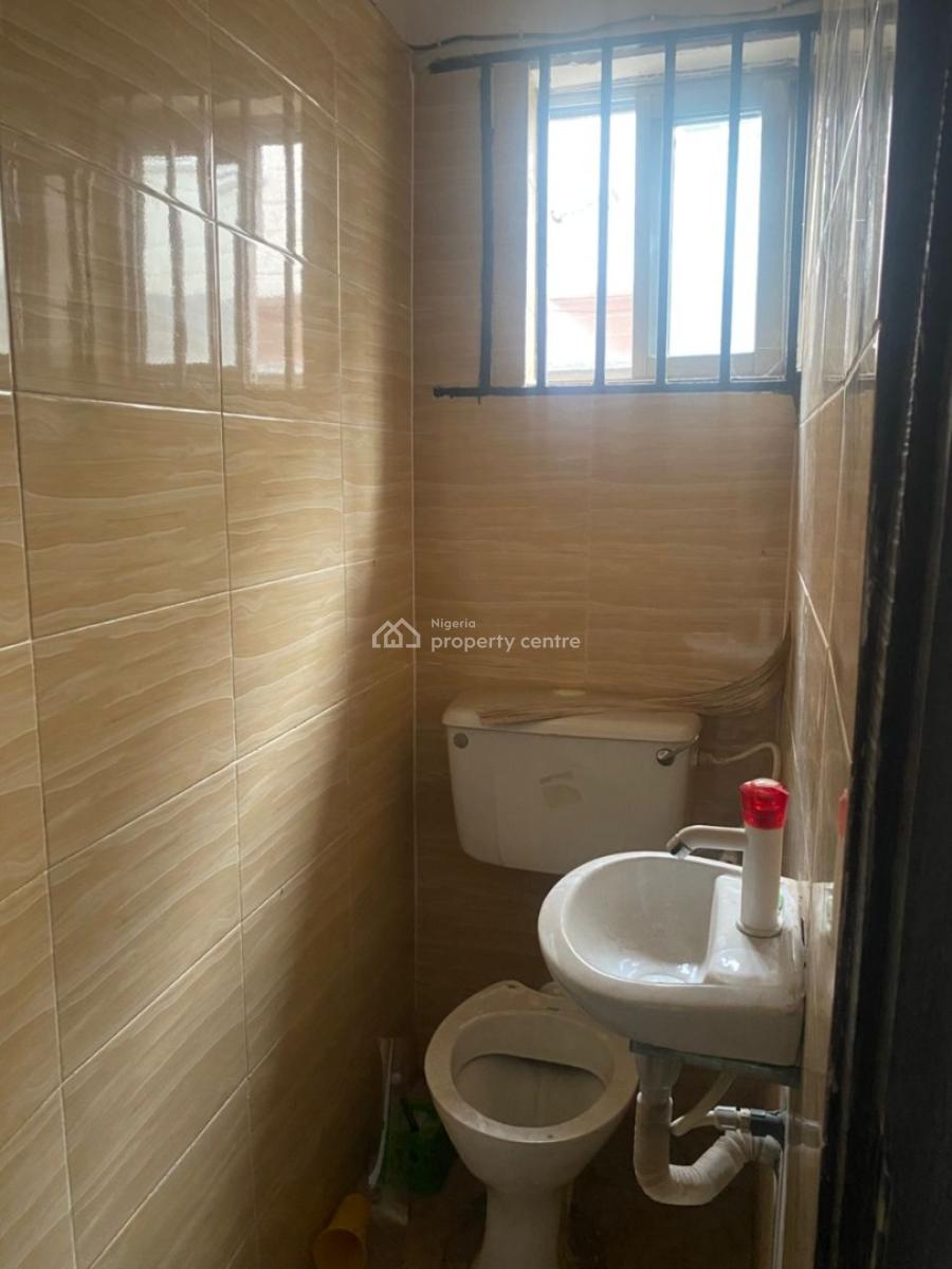 2 Bedroom Flat, Omole Phase 1, Ikeja, Lagos, Flat / Apartment for Rent