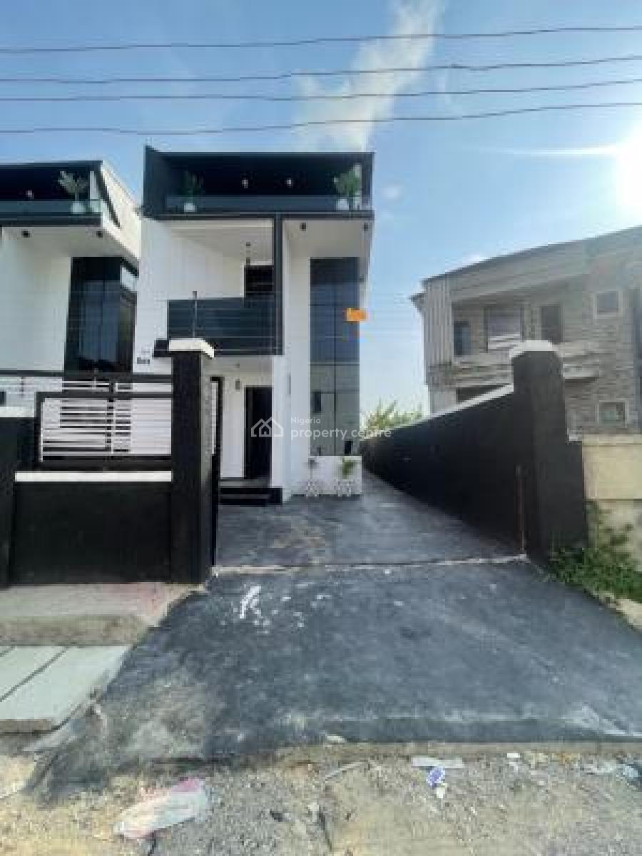 Beautifully Crafted 4 Bedroom Detached Home with Bq, Ajah, Lagos, Detached Duplex for Sale