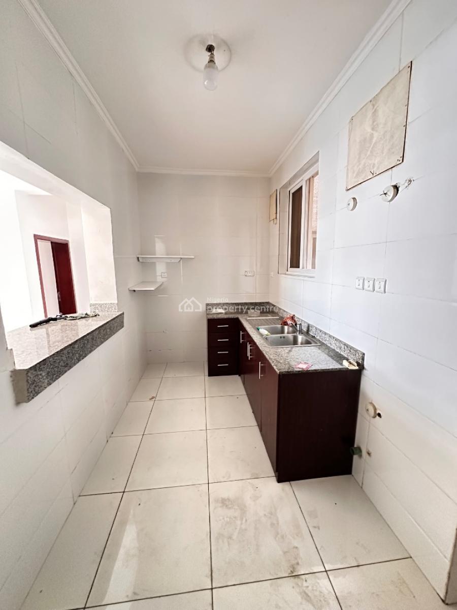 Lovley 3 Bedroom Apartment, Osapa, Lekki, Lagos, Flat / Apartment for Sale
