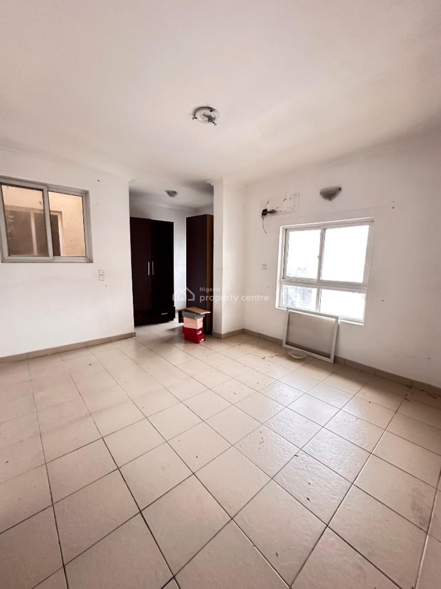 Lovley 3 Bedroom Apartment, Osapa, Lekki, Lagos, Flat / Apartment for Sale