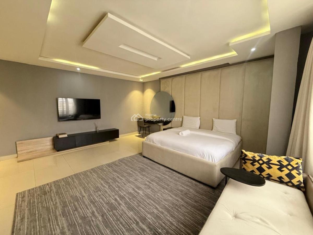 Beautiful 3 Bedroom Fully Furnished Apartment with Bq, Banana Island Road, Ikoyi, Lagos, Flat / Apartment for Rent