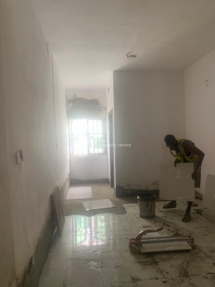 Newly Renovated Miniflat (downstairs), French Colony, Agungi, Lekki, Lagos, Mini Flat (room and Parlour) for Rent