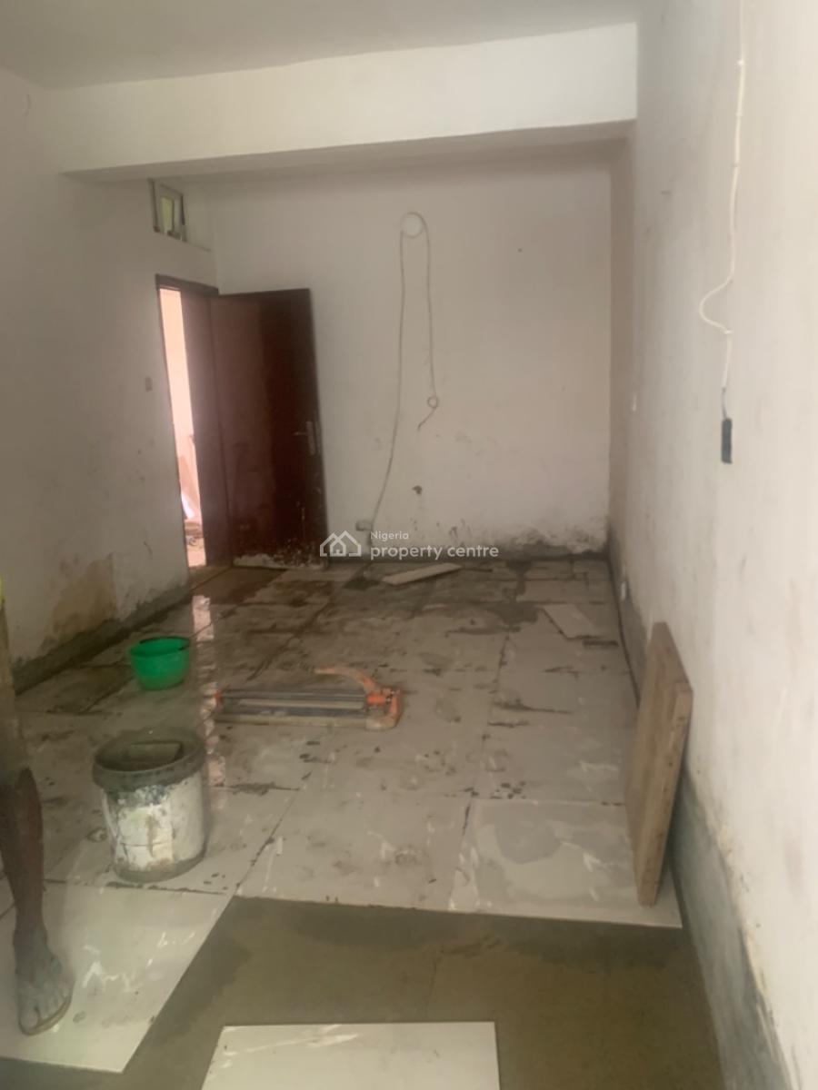 Newly Renovated Miniflat (downstairs), French Colony, Agungi, Lekki, Lagos, Mini Flat (room and Parlour) for Rent