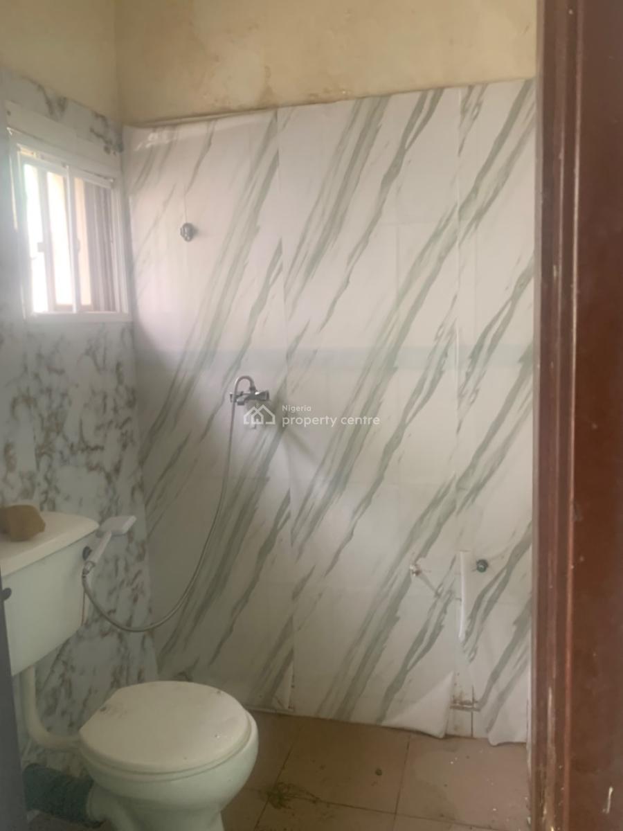 Newly Renovated Miniflat (downstairs), French Colony, Agungi, Lekki, Lagos, Mini Flat (room and Parlour) for Rent