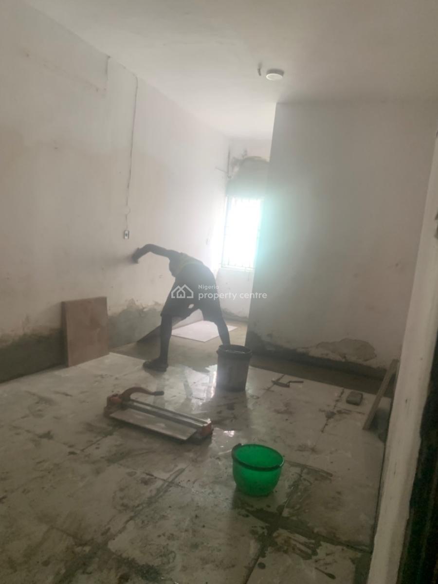Newly Renovated Miniflat (downstairs), French Colony, Agungi, Lekki, Lagos, Mini Flat (room and Parlour) for Rent