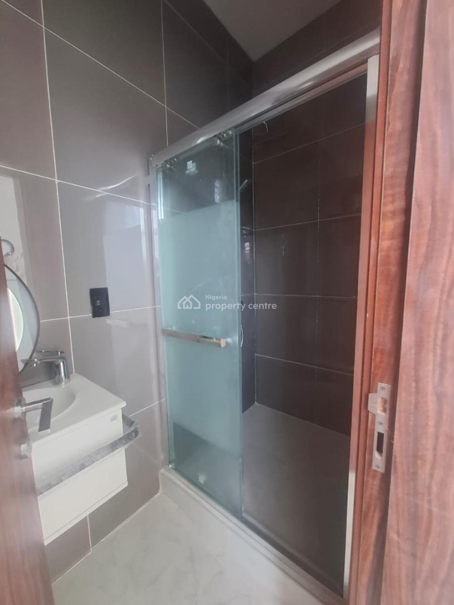 Luxury 2 Bedroom Apartment with Excellent Finishing, Lekki Phase 1, Lekki, Lagos, Flat / Apartment for Rent