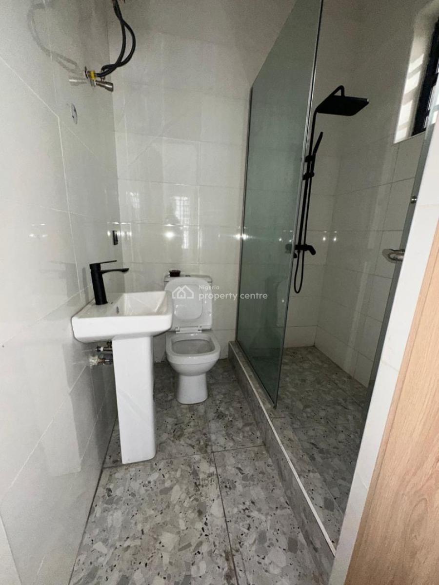 2 Bedroom Apartment with Good Facility, New Road, Ilasan, Lekki, Lagos, Flat / Apartment for Rent