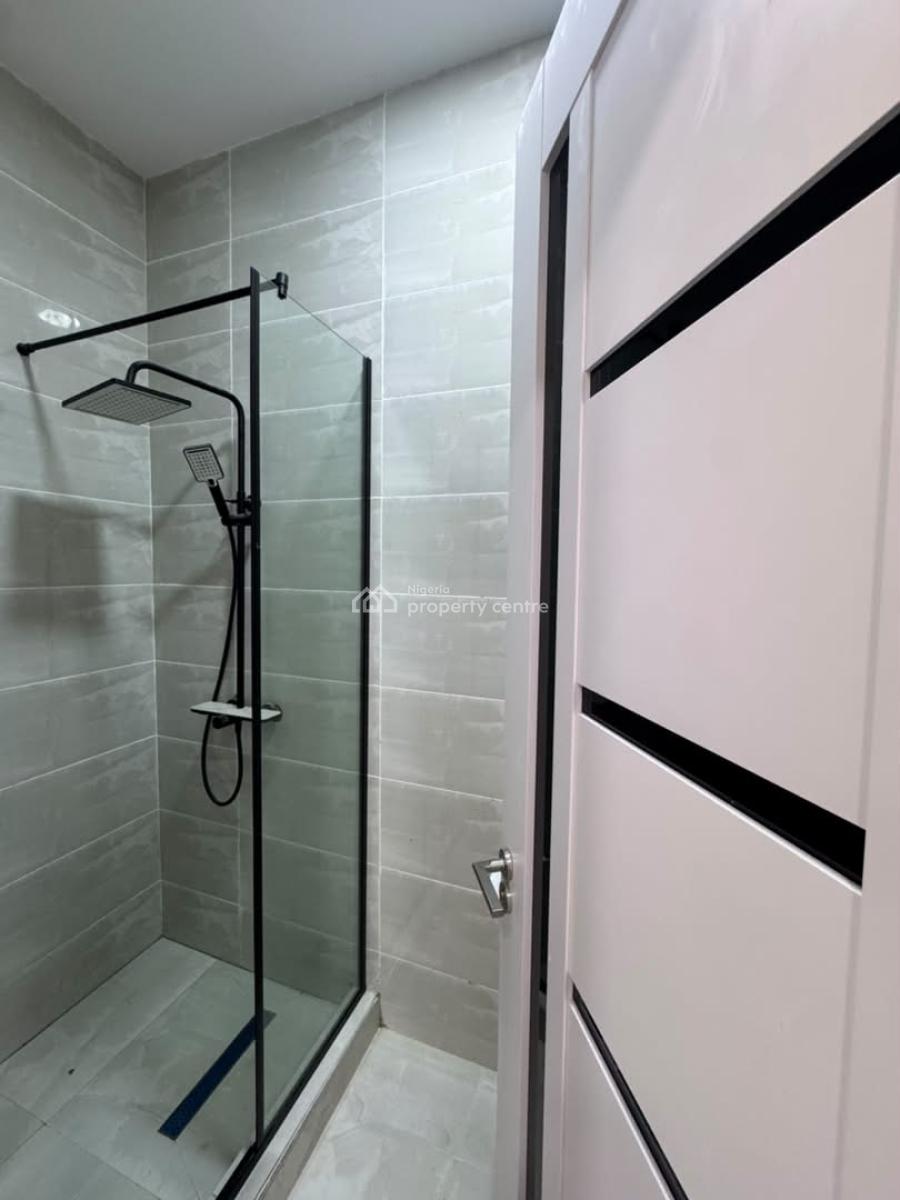 Luxury 3-bedroom Flat with Excellent Facility, Lekki Phase 1, Lekki, Lagos, Flat / Apartment for Sale