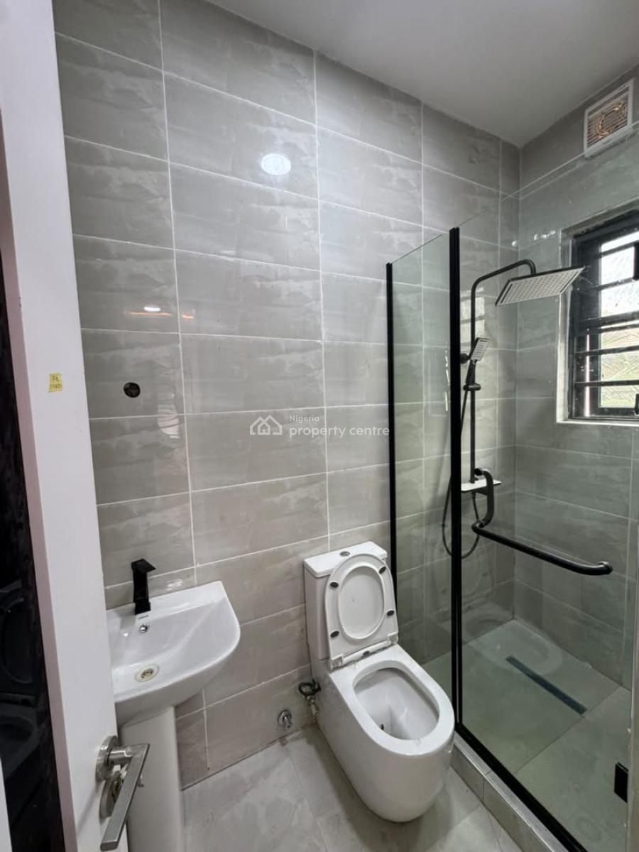 Luxury 3-bedroom Flat with Excellent Facility, Lekki Phase 1, Lekki, Lagos, Flat / Apartment for Sale