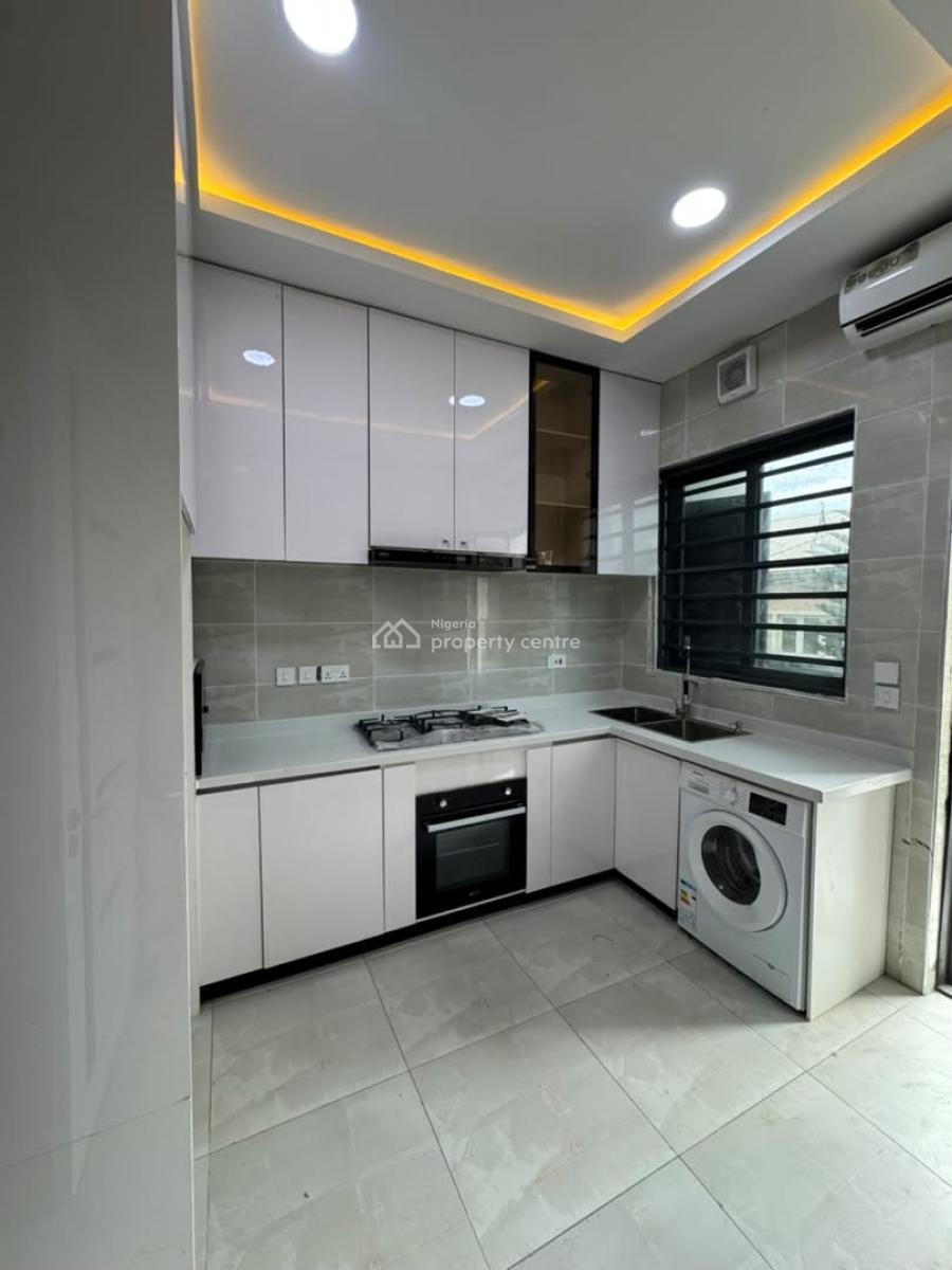 Luxury 3-bedroom Flat with Excellent Facility, Lekki Phase 1, Lekki, Lagos, Flat / Apartment for Sale