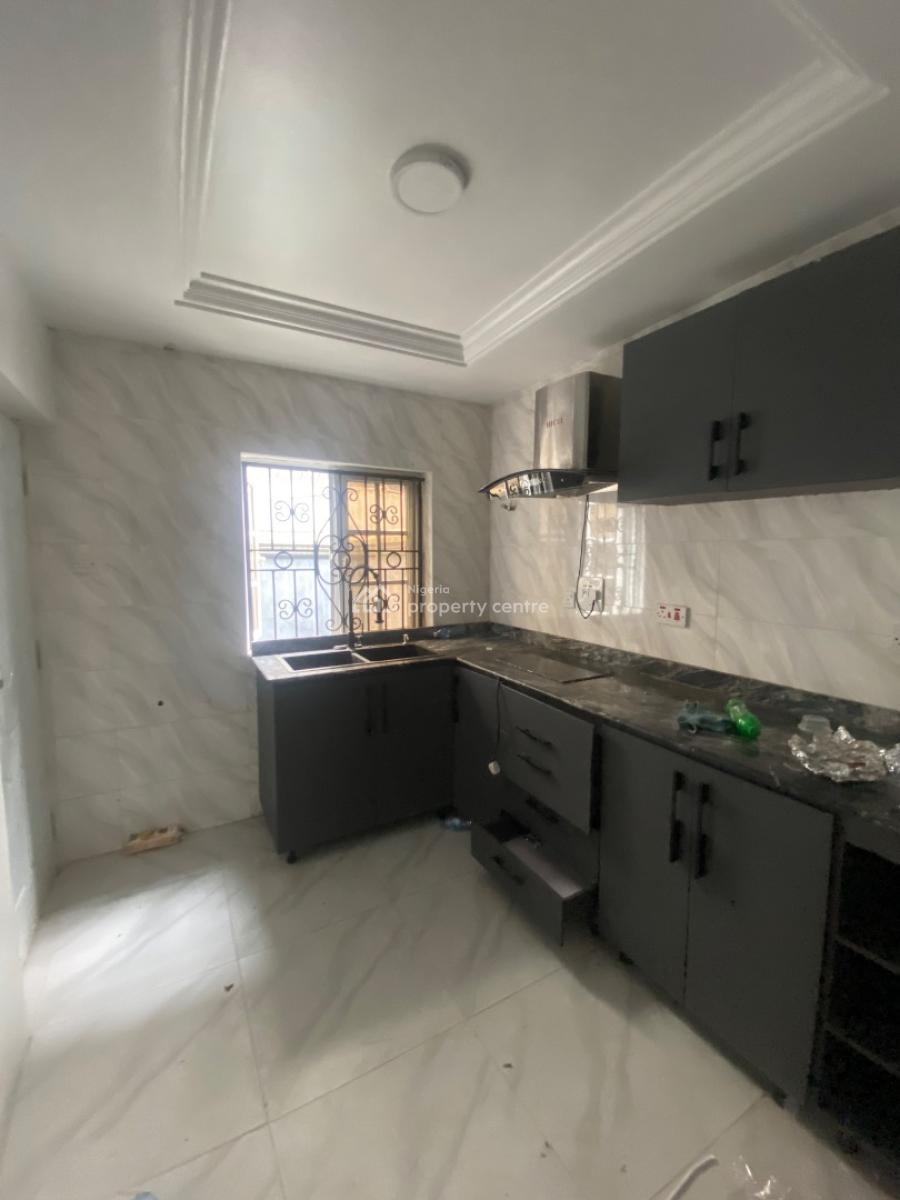 2 Bedroom Apartment, Lekki Phase 1, Lekki, Lagos, Flat / Apartment for Rent