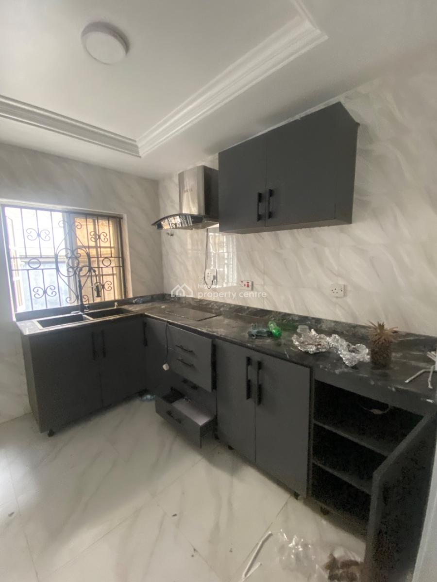 2 Bedroom Apartment, Lekki Phase 1, Lekki, Lagos, Flat / Apartment for Rent