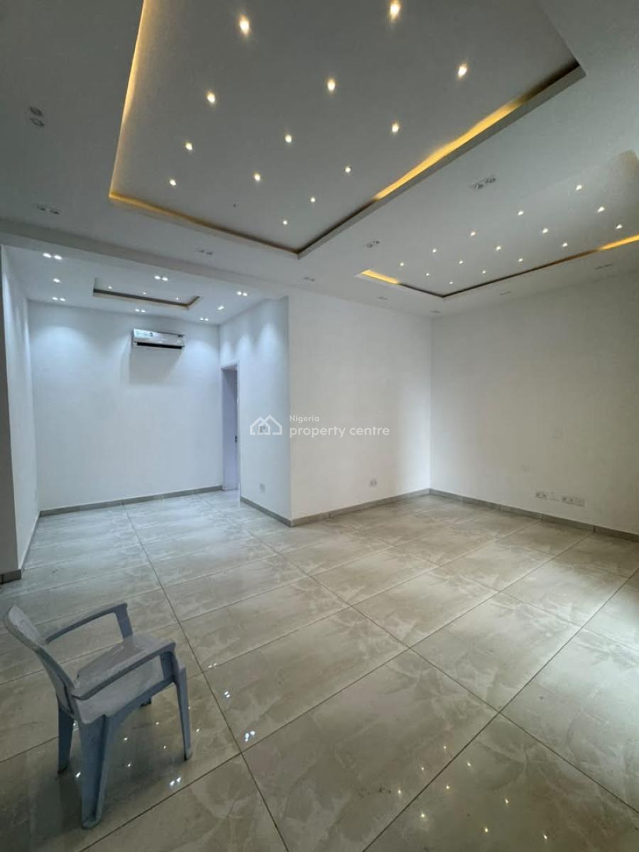 Luxury 3-bedroom Flat with Excellent Facility, Lekki Phase 1, Lekki, Lagos, Flat / Apartment for Rent