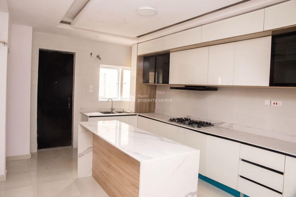 a 6 Bedroom House, By Western Forshore Estate, Lekki, Lagos, Detached Duplex for Sale