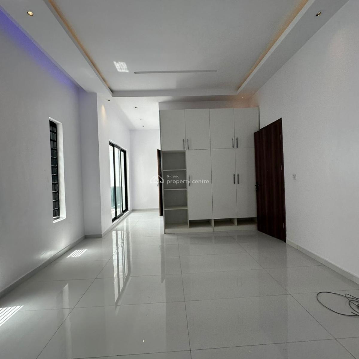 Lovely 4 Bedroom Duplex with a Bq Within a Secured Estate, Chevron, Lekki, Lagos, Semi-detached Duplex for Sale