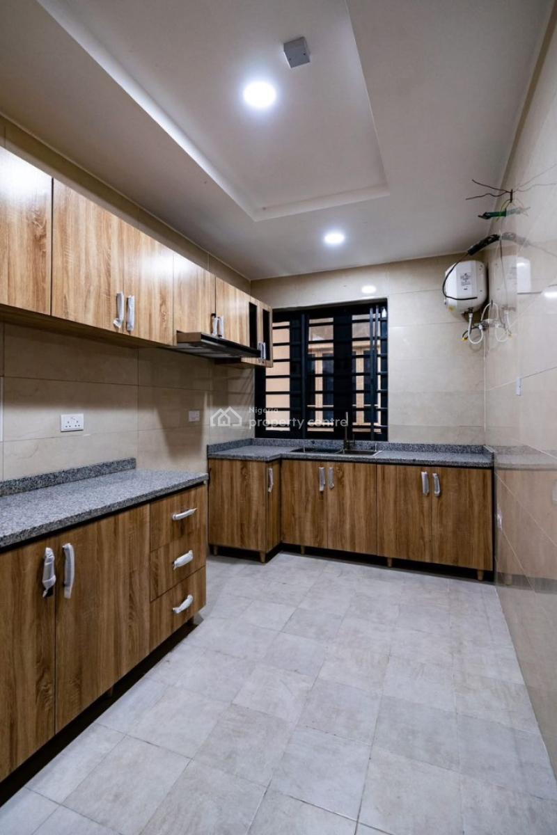 Well Designed Spacious 3 Bedroom Apartment, Ikeja Gra, Ikeja, Lagos, Flat / Apartment for Rent