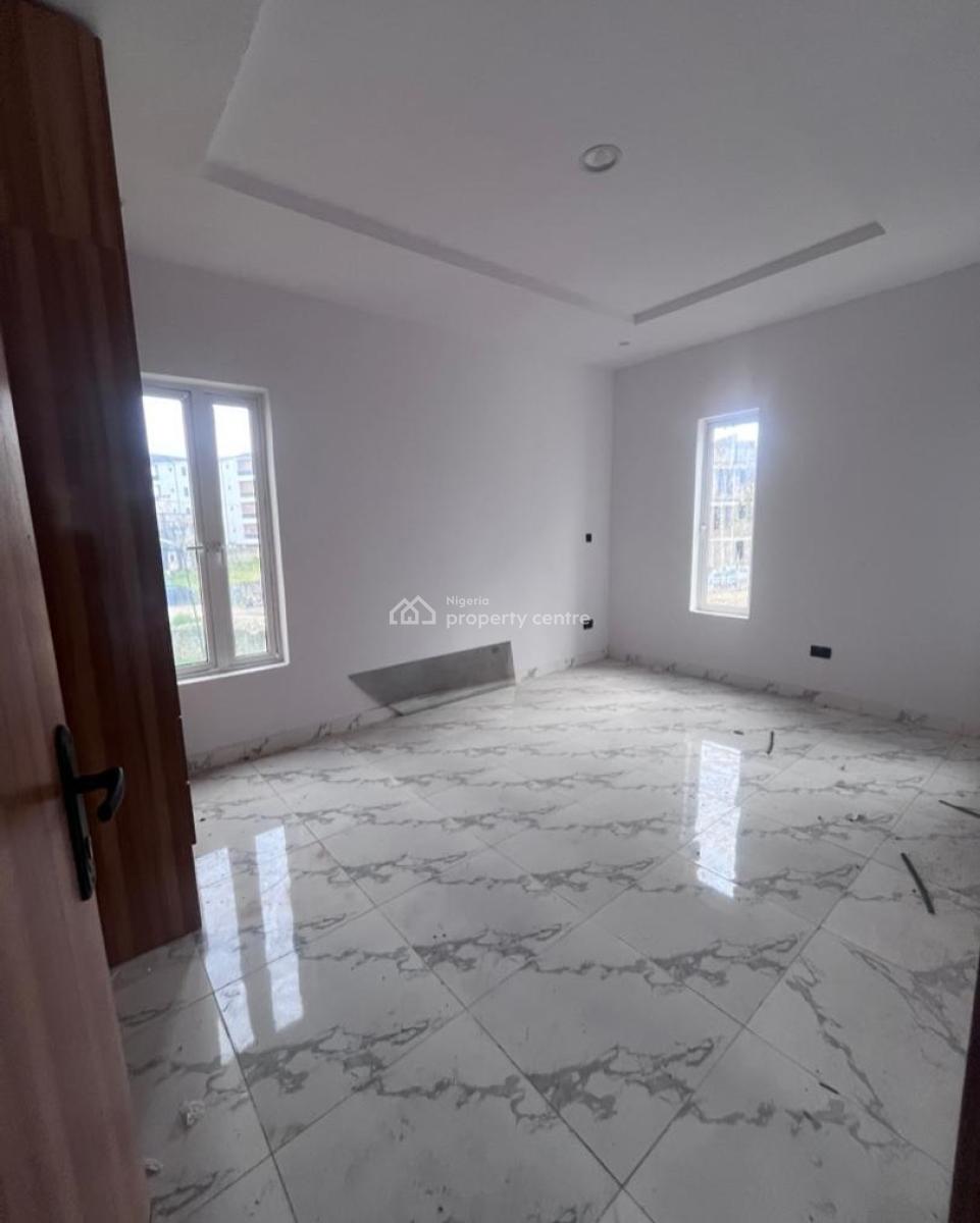 2 Bedroom Apartment, Lekki, Lagos, Block of Flats for Sale