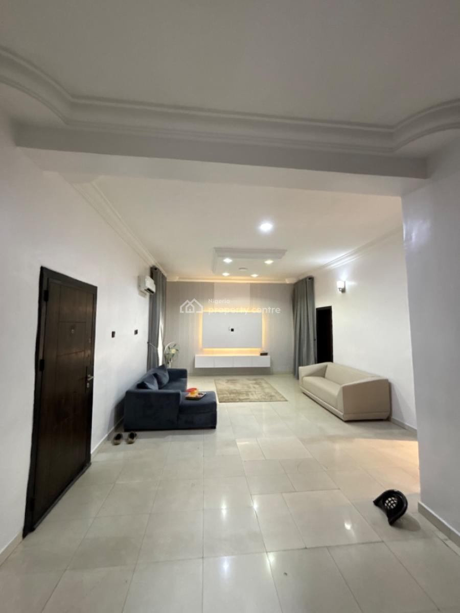 Very Spacious 3 Bedroom Apartment (unfurnished), Lekki Phase 1, Lekki, Lagos, Flat / Apartment for Rent
